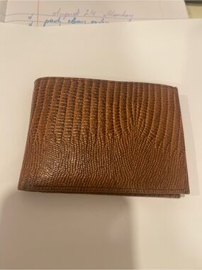 Brown Lizard Embossed Leather Bifold Wallet handcrafted